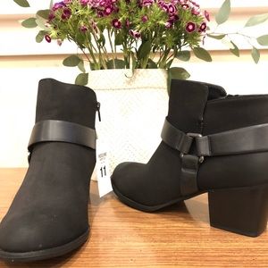 NWB black buckle booties